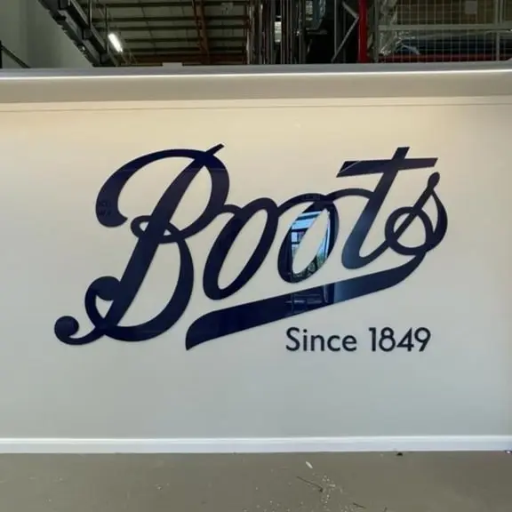 boots hoarding sign, shop hoardings, retail sign company