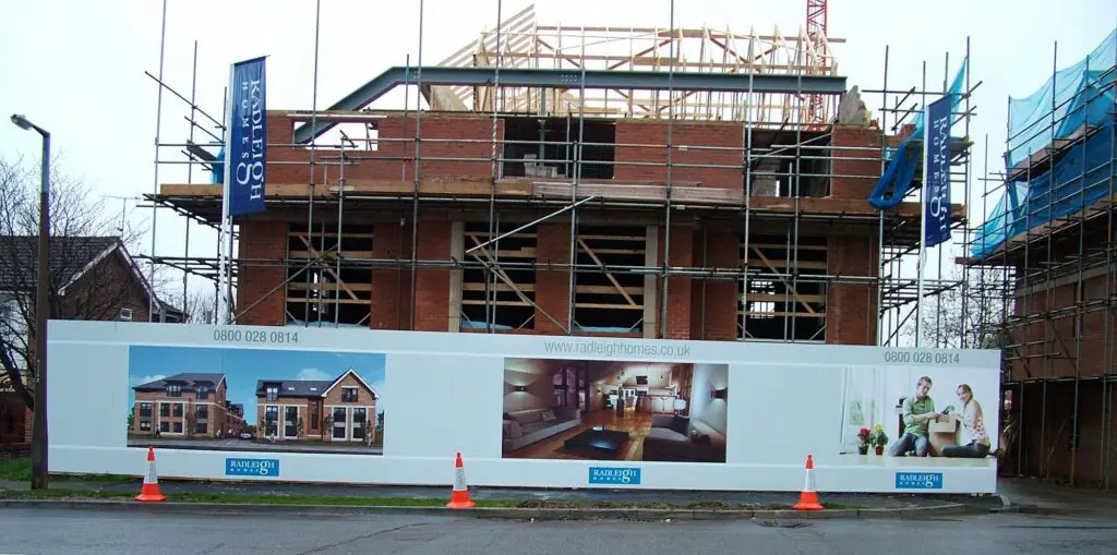 construction hoarding